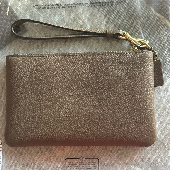 Coach essential wristlet Wallet - Picture 8 of 13